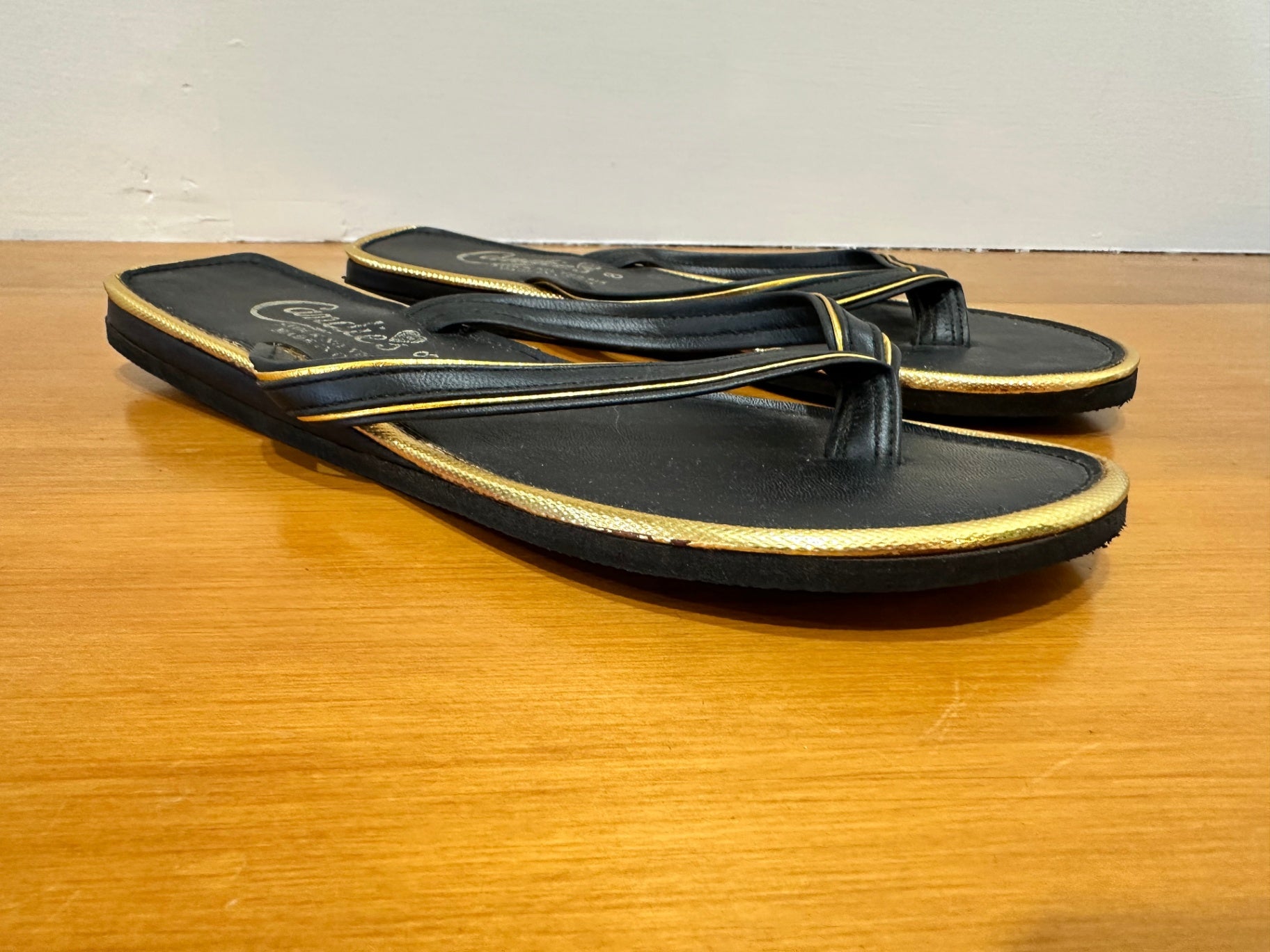 Vintage 60's Sandals - Size 8 - Black and Gold