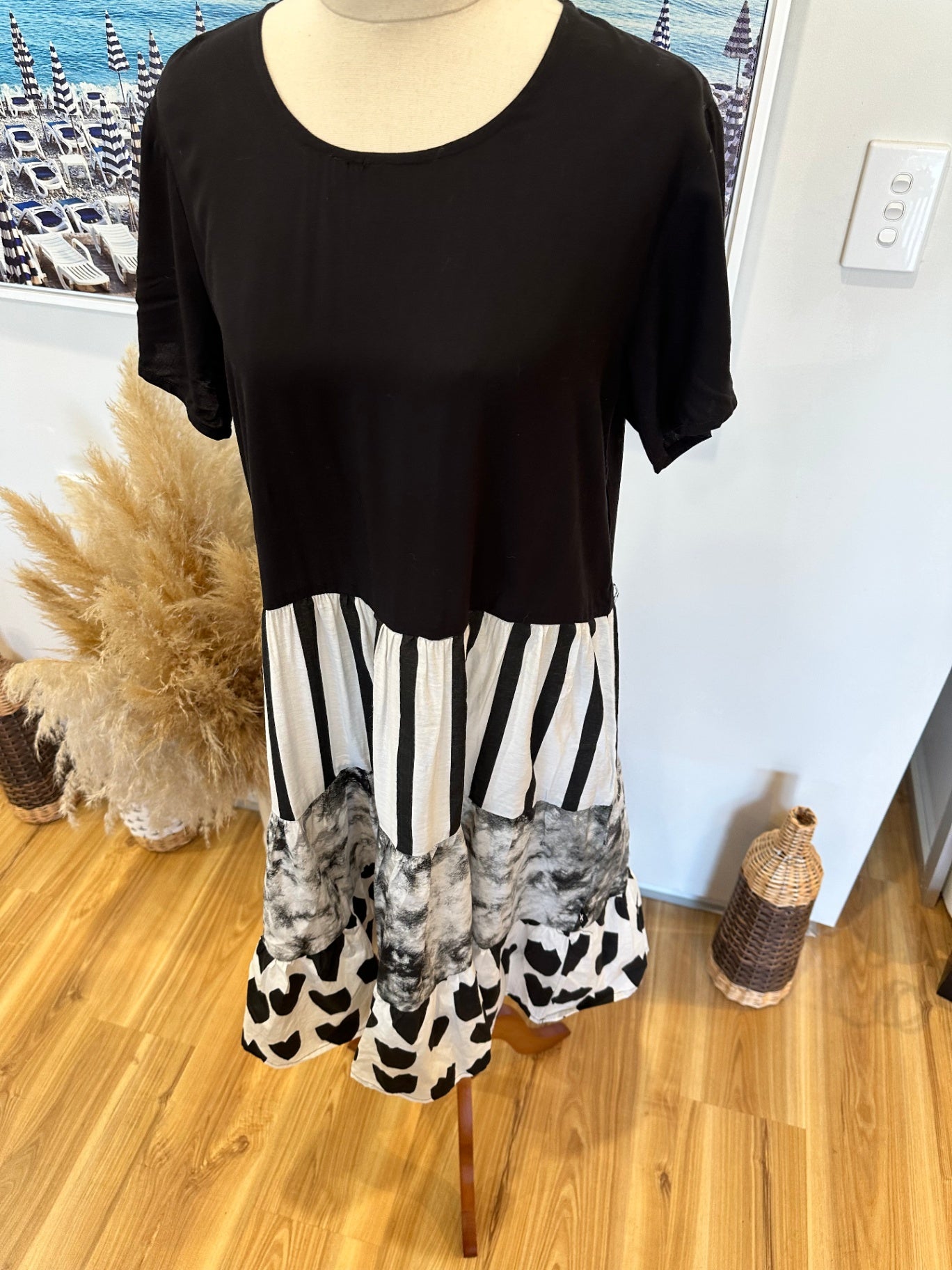 Federation Dress - Extra Small - Black and white