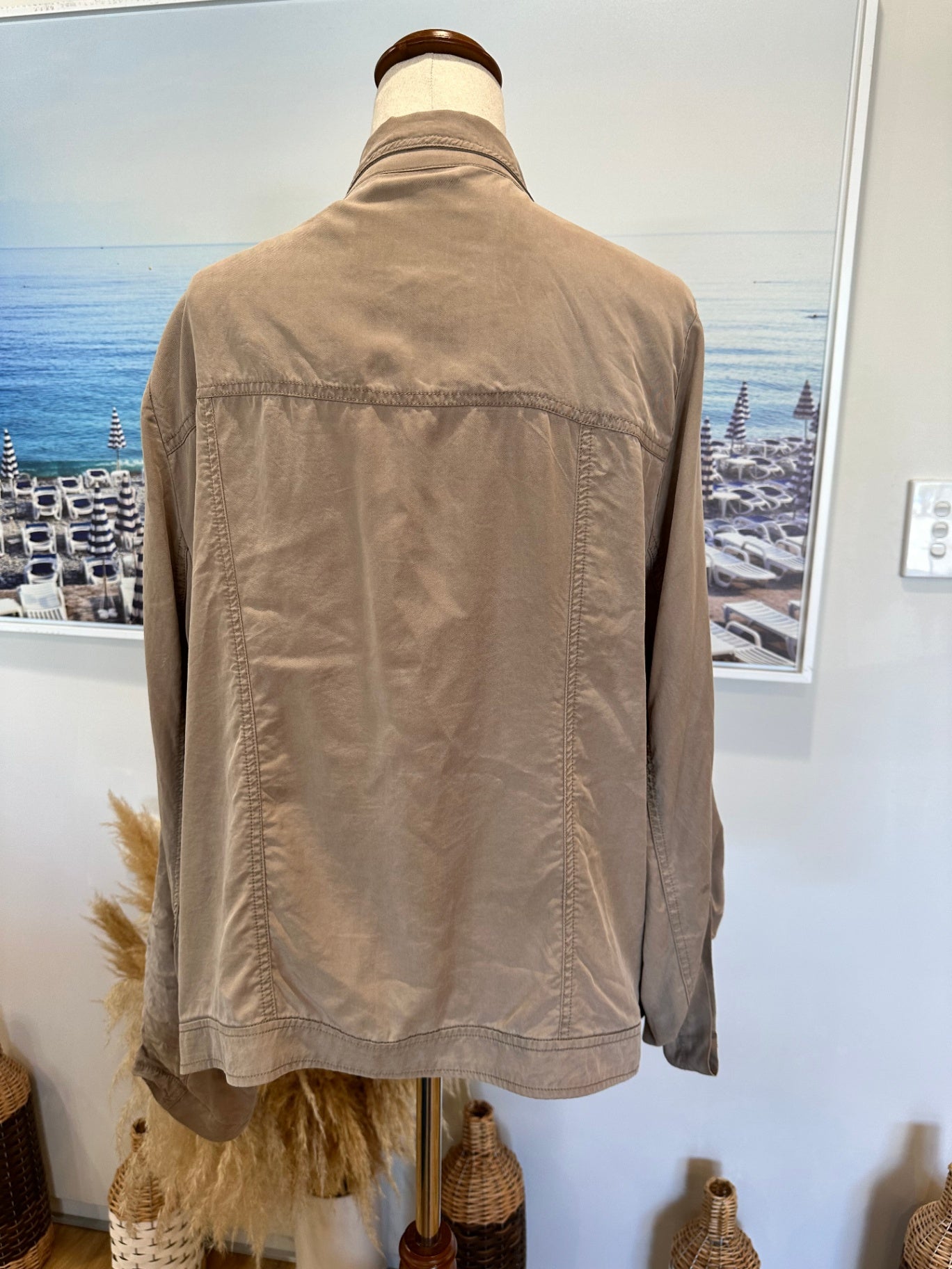 Max - Lightweight Jacket - Size 18 - Beige