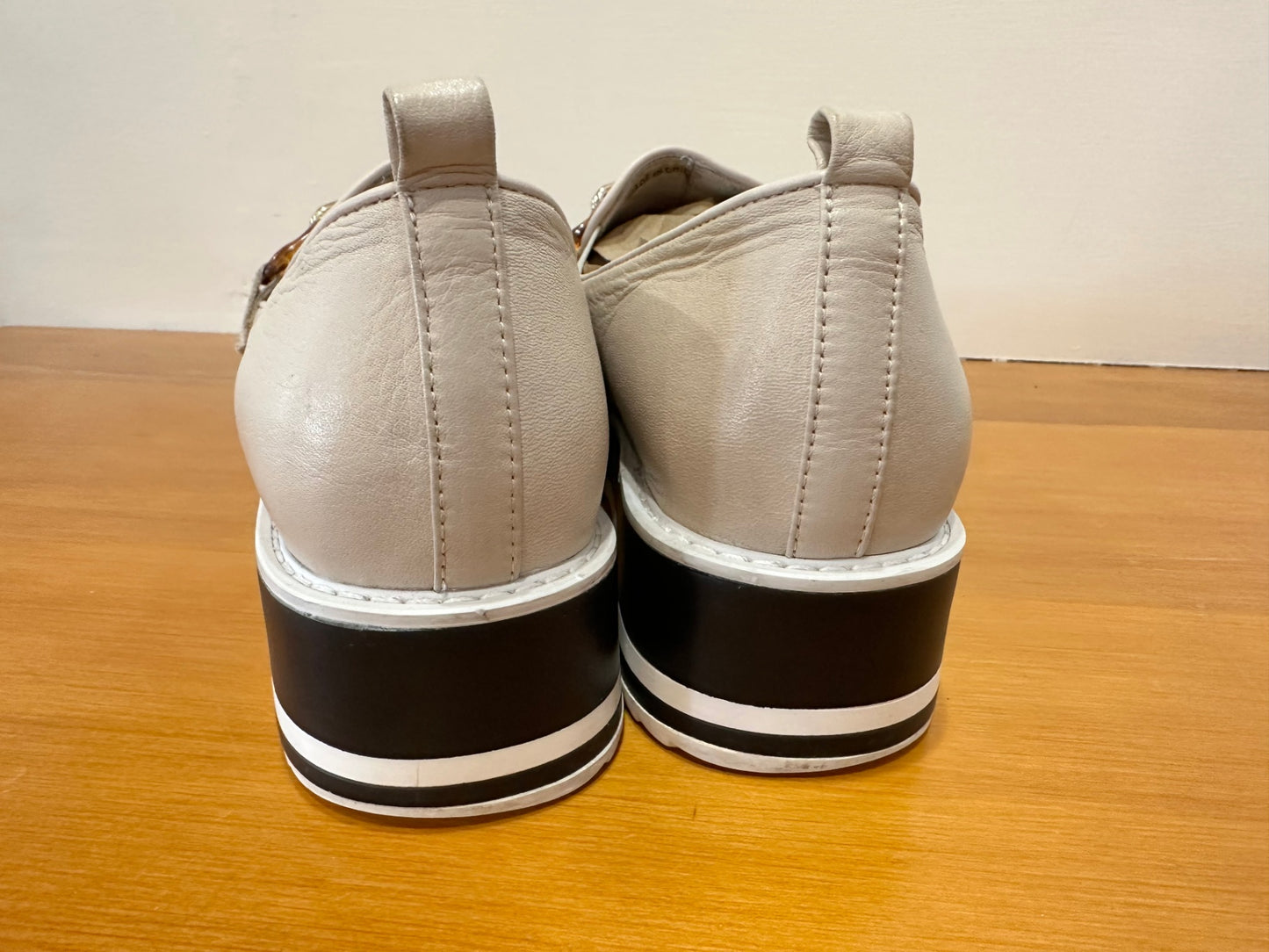 Bresley Shoes - Size EU 41 - Beige and black