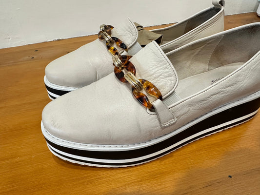 Bresley Shoes - Size EU 41 - Beige and black