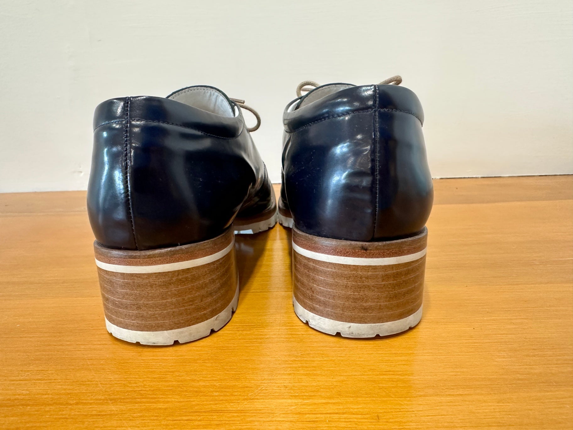 Beau Coops - Leather Court Shoes - Size EU 41 - Navy Blue