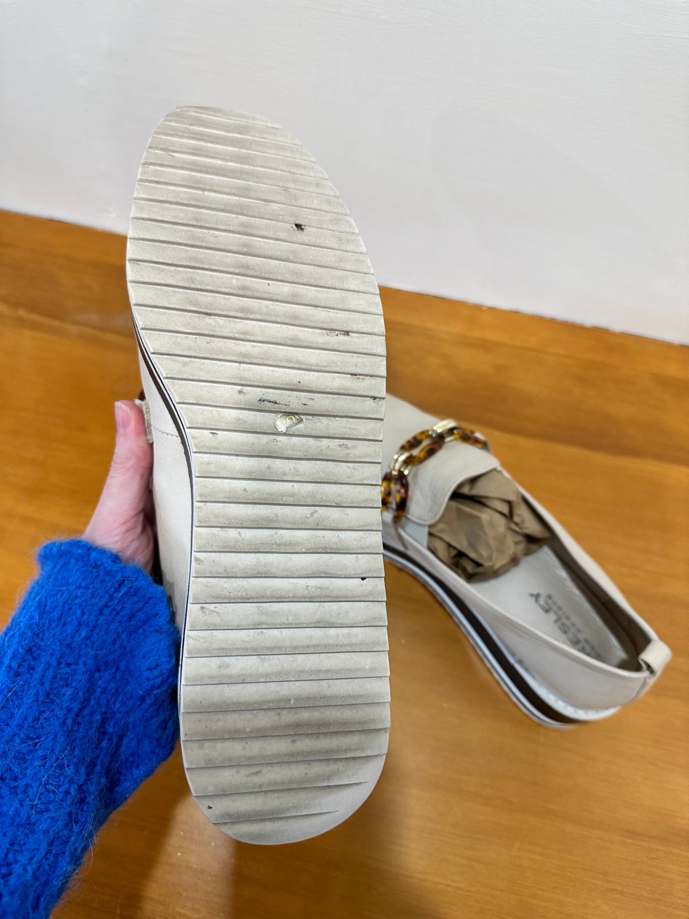 Bresley Shoes - Size EU 41 - Beige and black