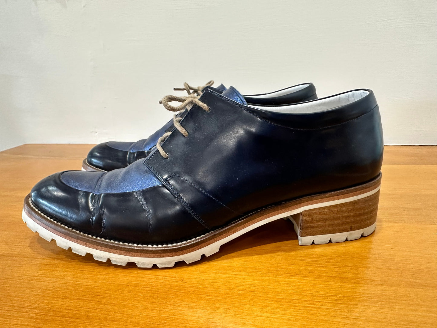 Beau Coops - Leather Court Shoes - Size EU 41 - Navy Blue