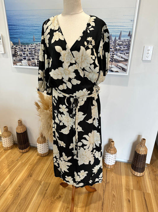 Studio Curve - Wrap Dress - Size 18 - Black and Cream