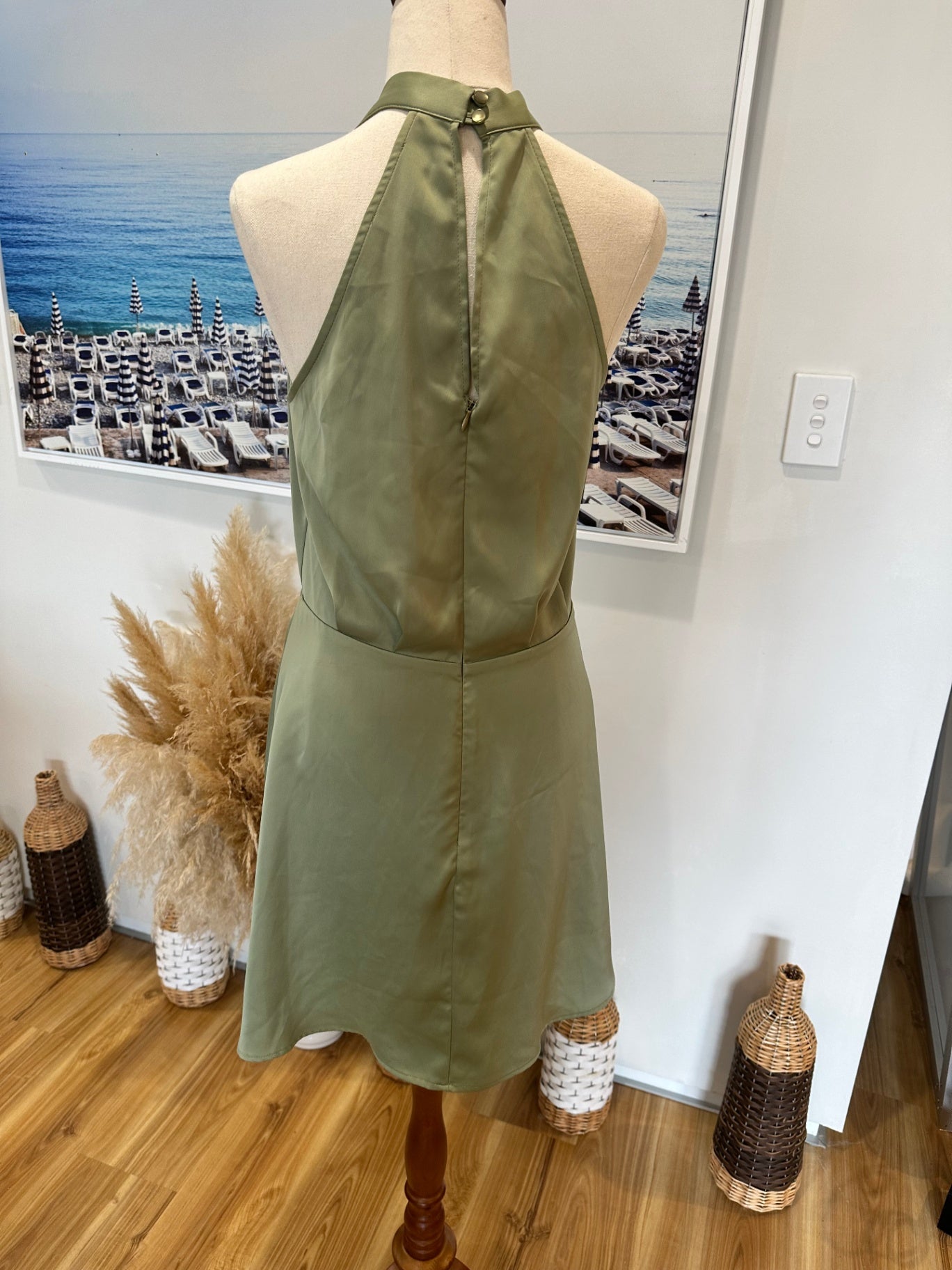 Shilla Dress Small Light Green