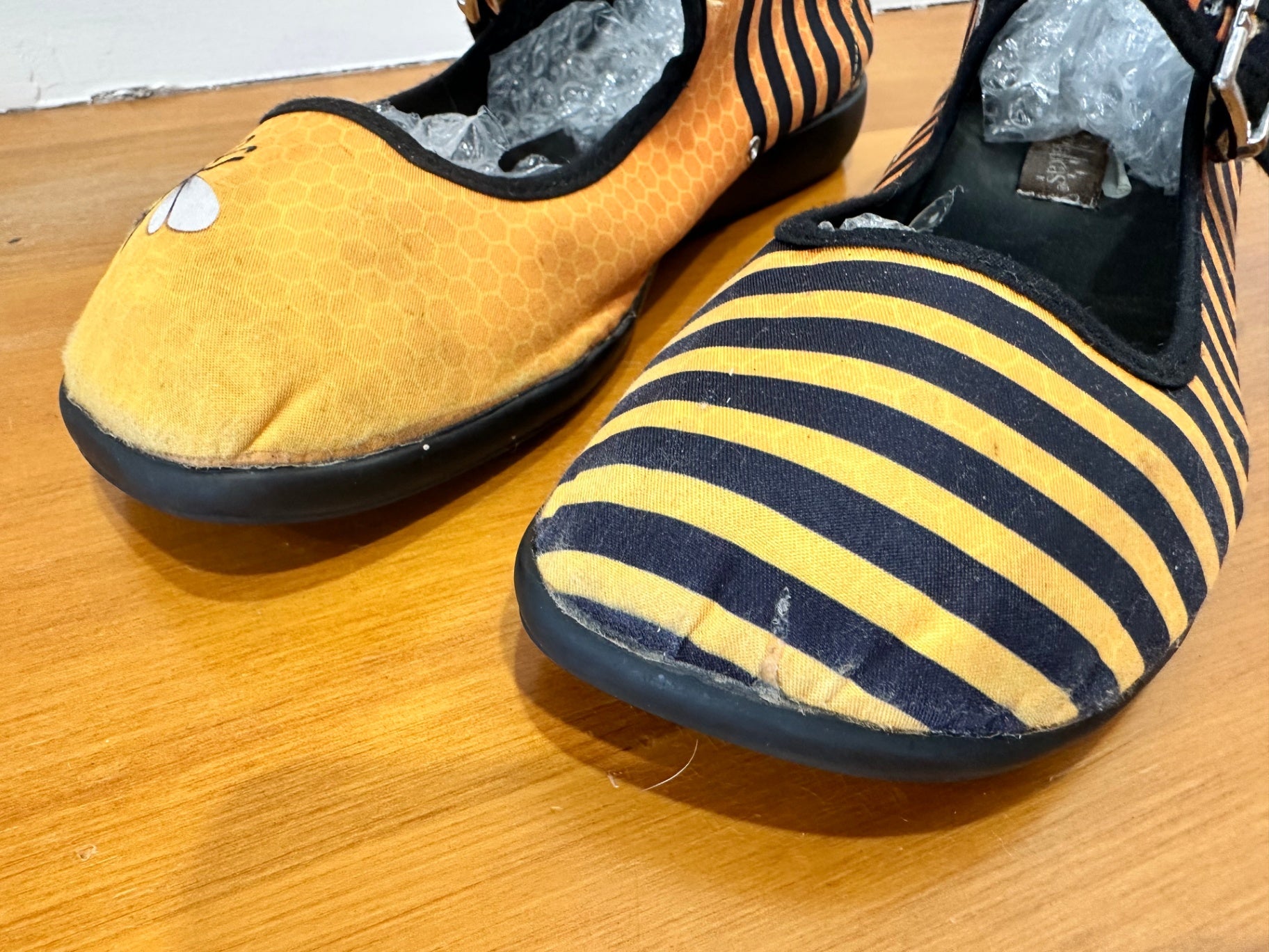 Hot Choc - Bee + Honey Shoes - Size EU 37 [Wear evident]
