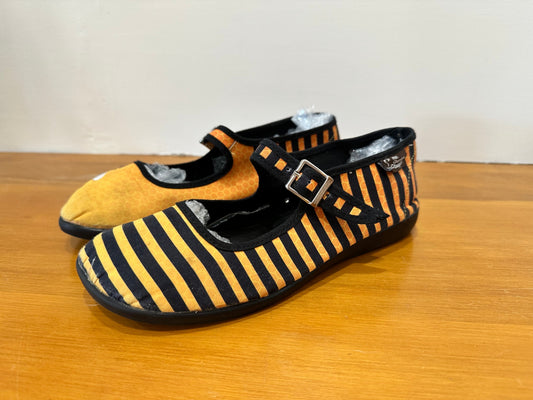 Hot Choc - Bee + Honey Shoes - Size EU 37 [Wear evident]