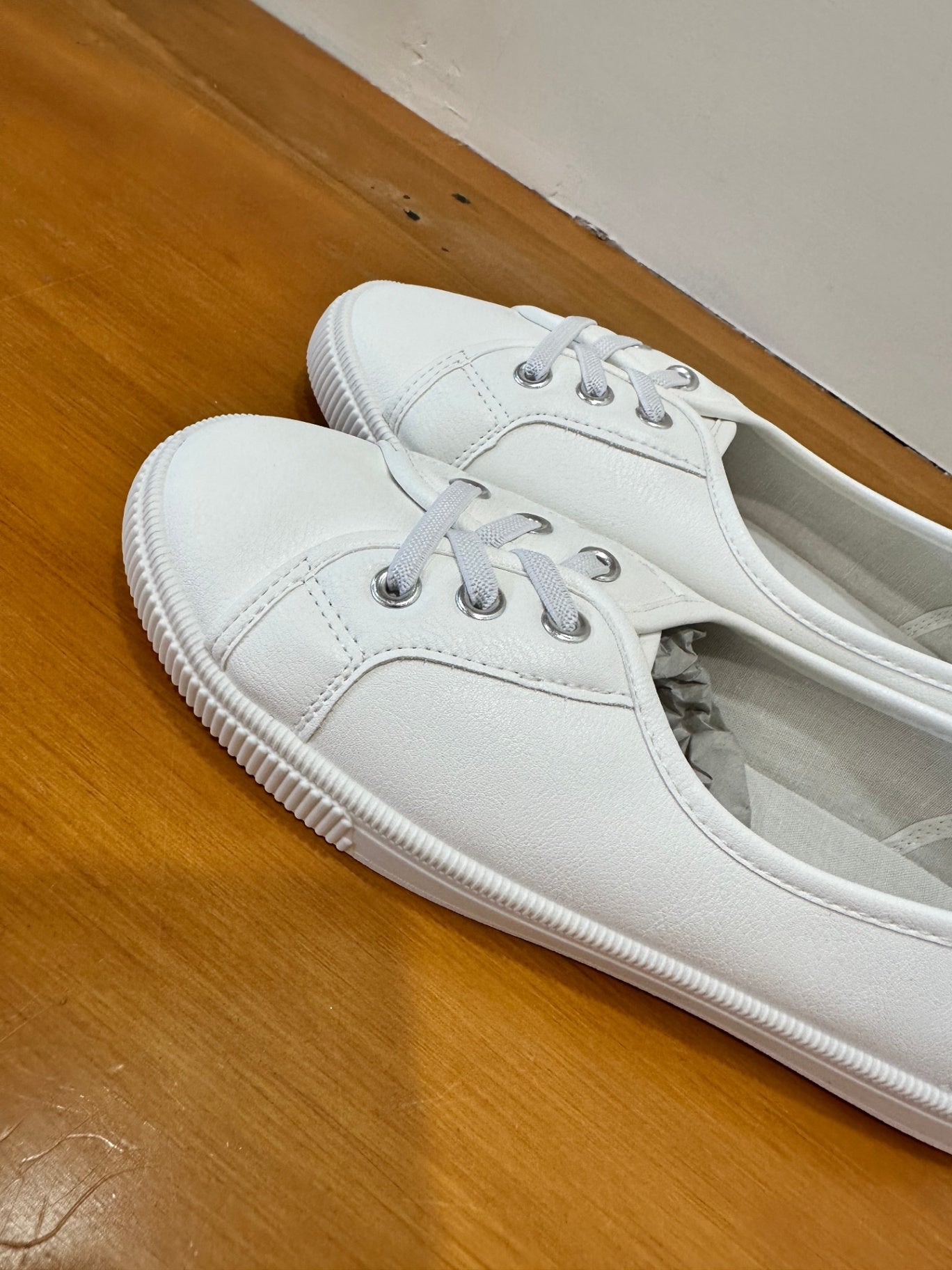 [NEW] NEXT Sneakers - Size EU 39 - White