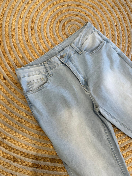Light Blue Jeans - Size Large