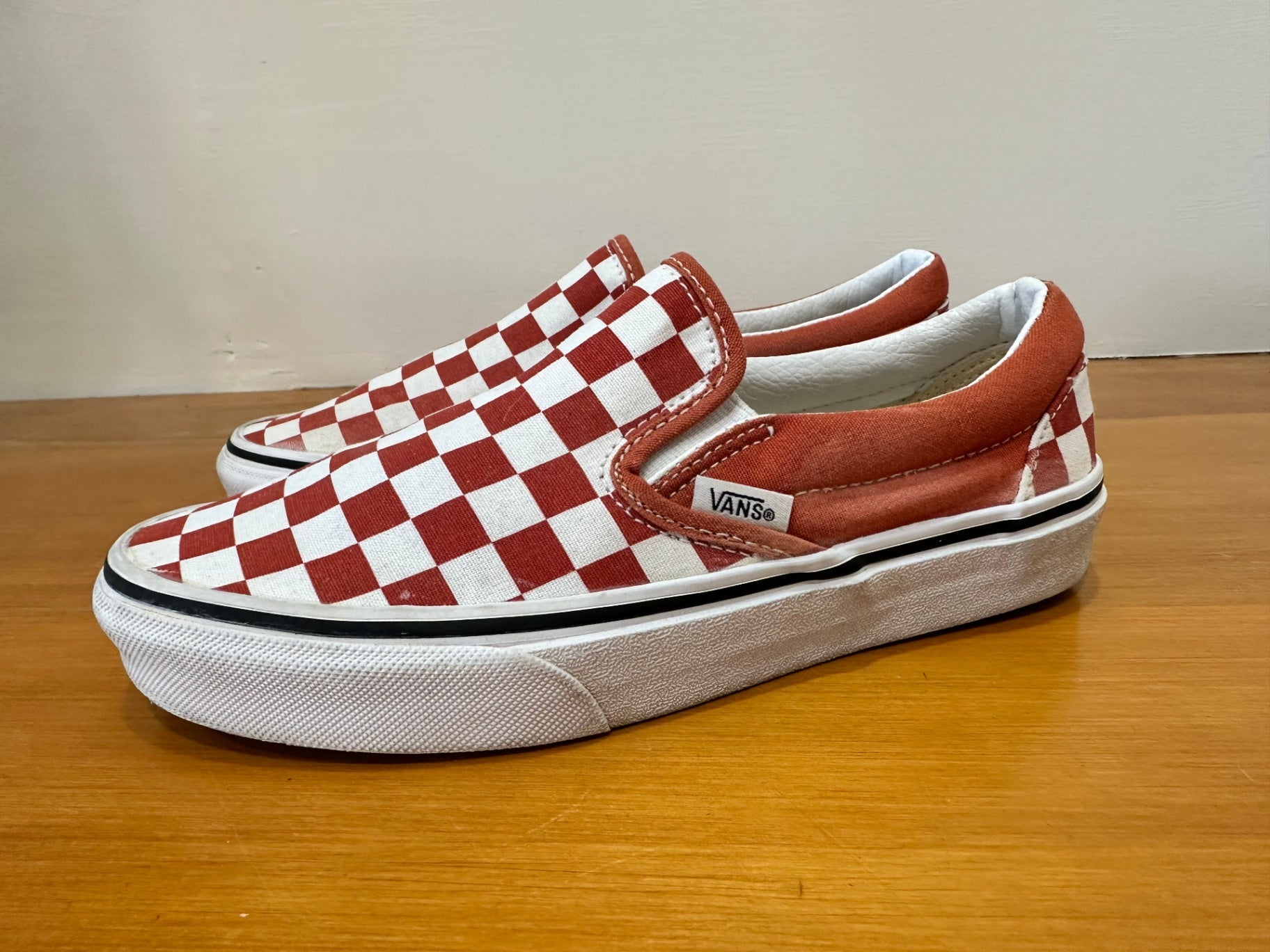Vans Shoes - Size EU 37 - Rust and White [Signs of wear]