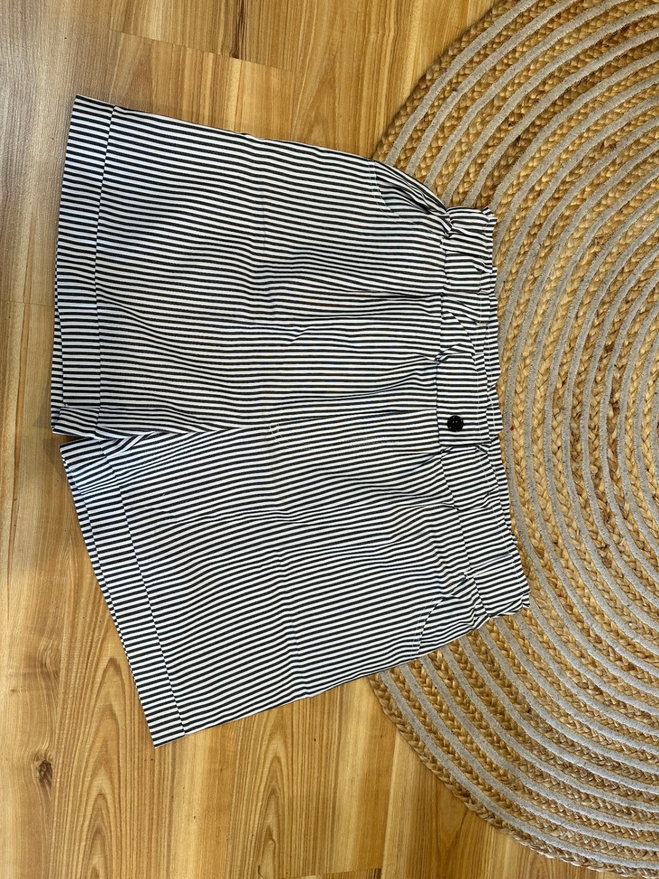 Grey + White Stripes - Shorts - Extra Large 