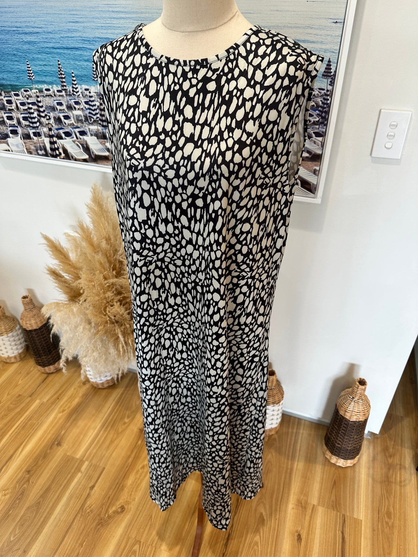 Sleeveless Maxi Dress - Extra Large - Grey + White