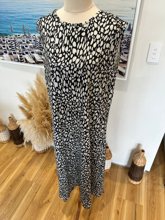 Sleeveless Maxi Dress - Extra Large - Grey + White