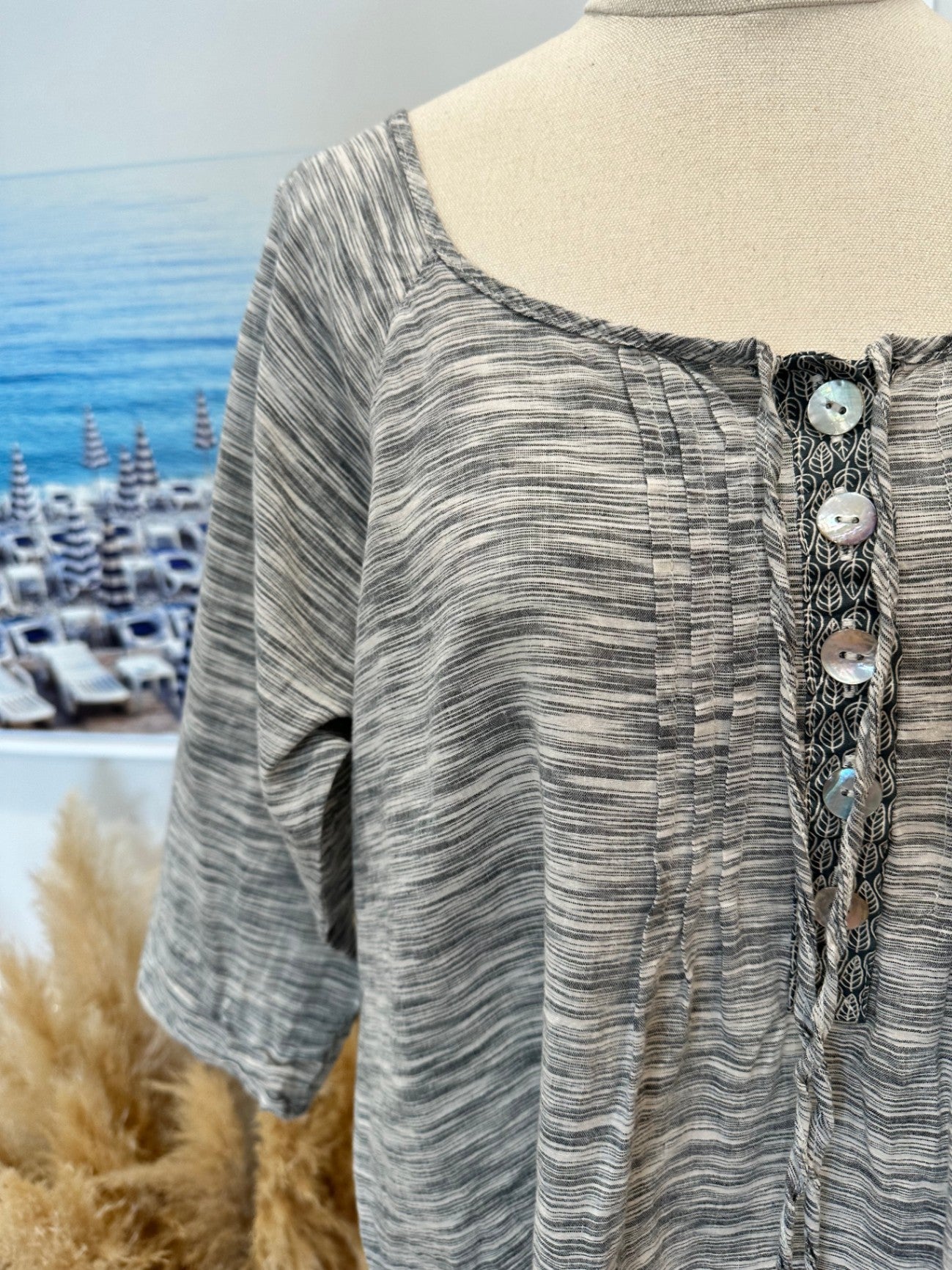 Zavarucci - Made in New Zealand Top - Small - Grey