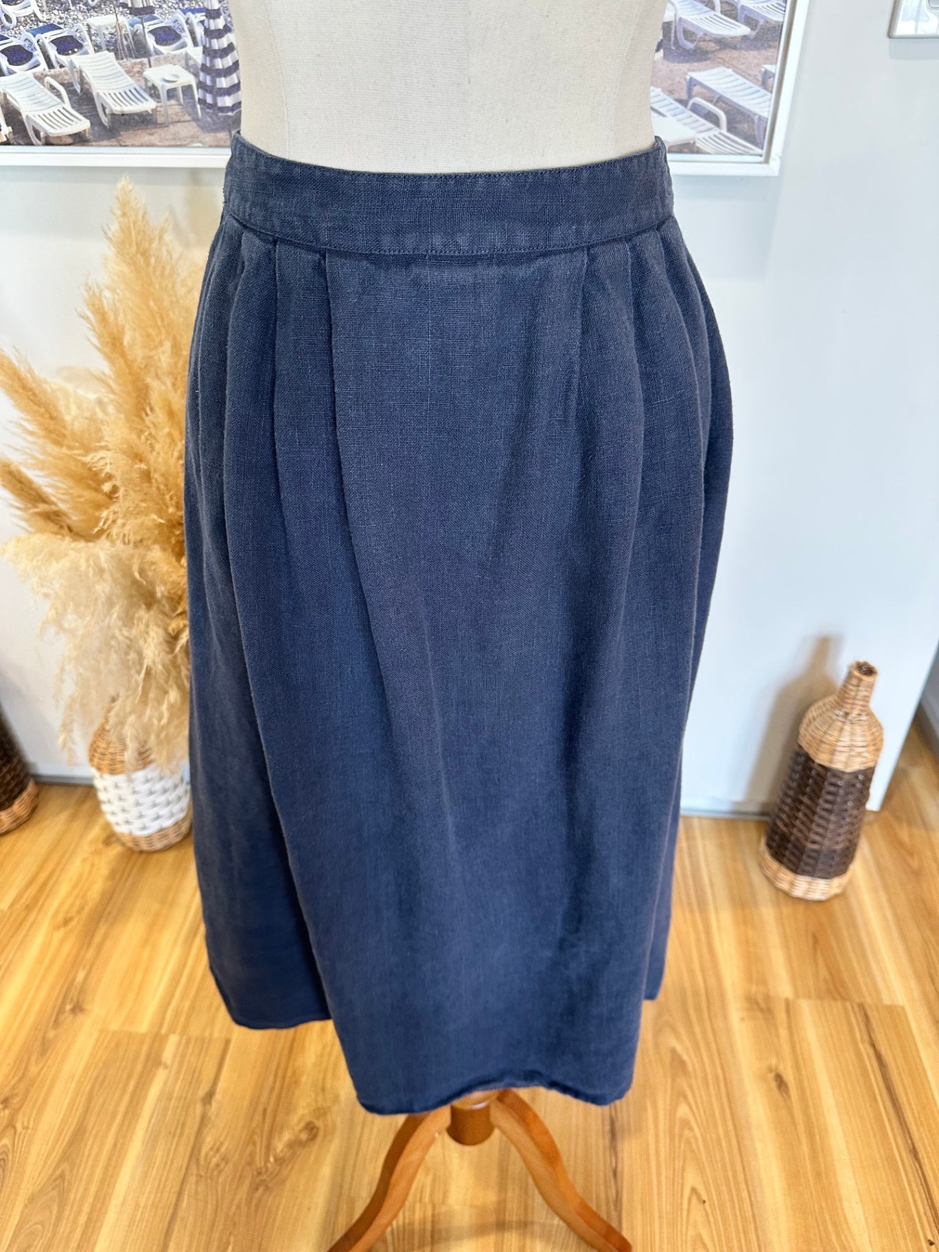 Gorman - 100% Linen Skirt - Size 8 - Dark Blue