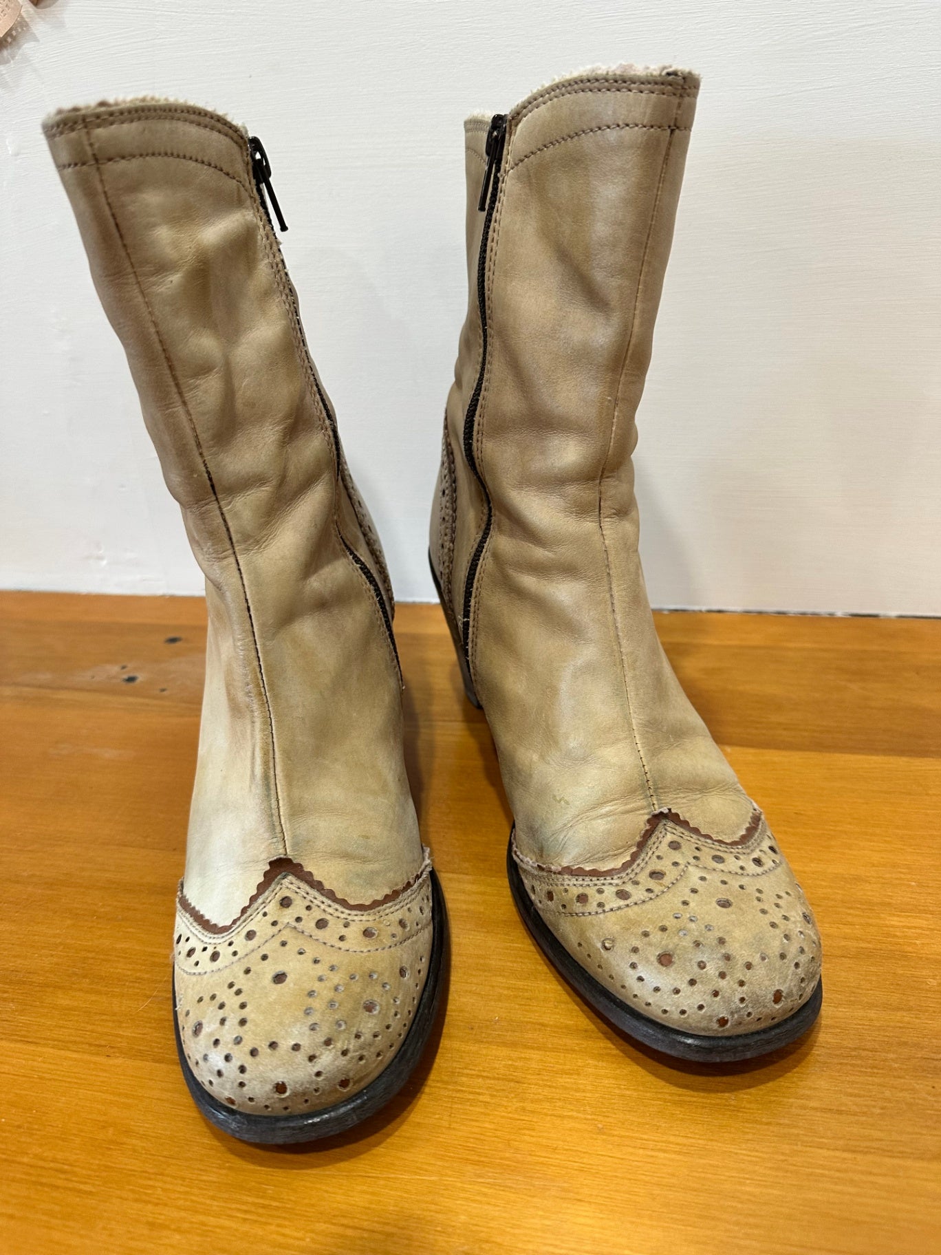 Brogue Ankle Boots - Size EU 39 - Beige