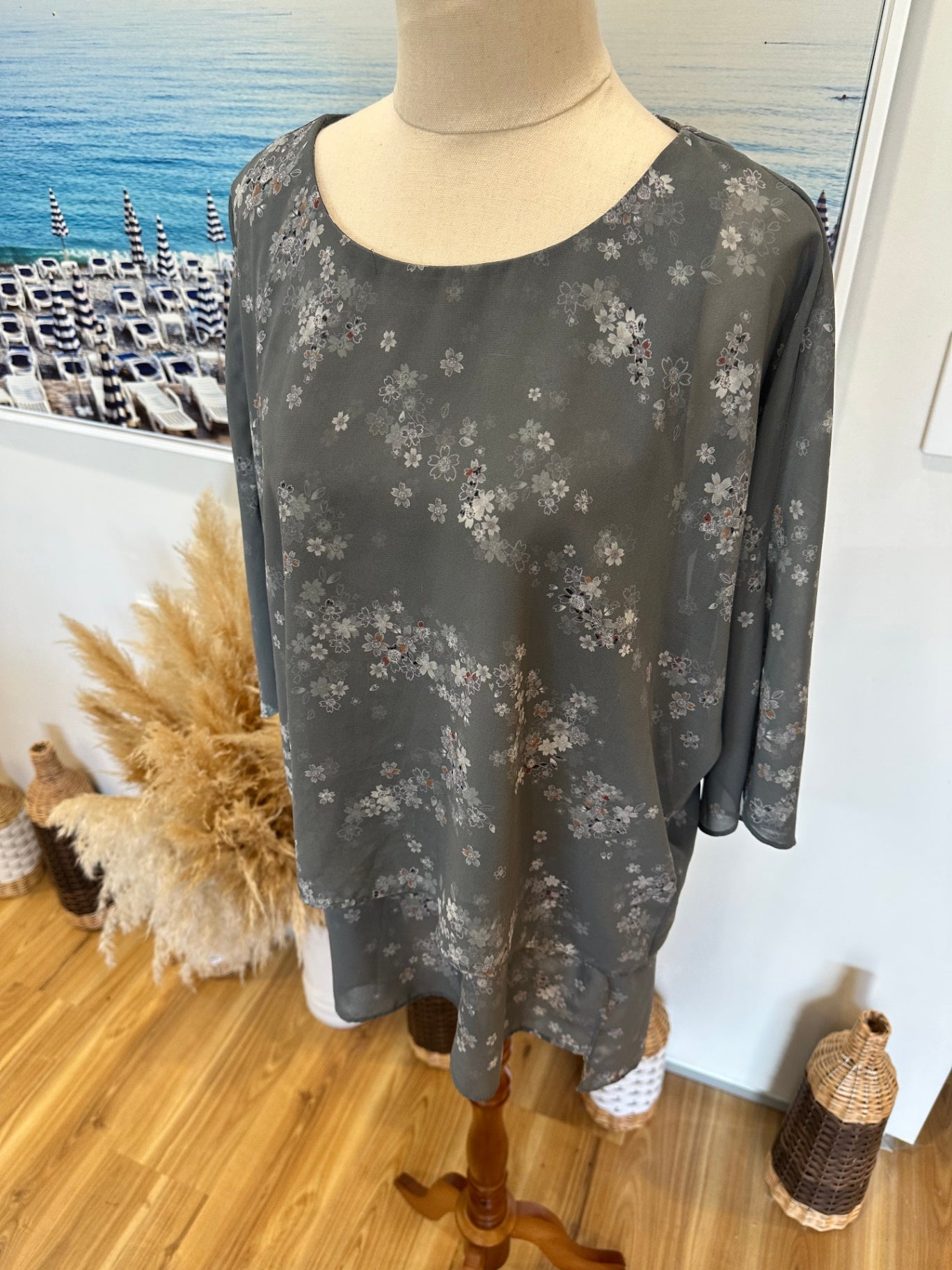 Max Blouse - Size 10 - Grey