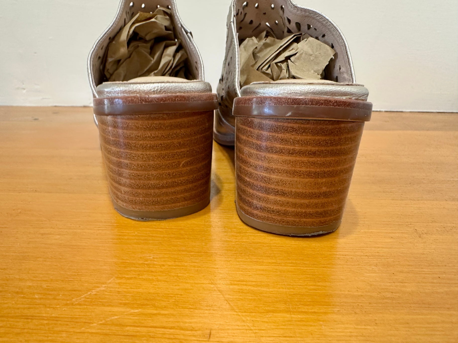 Isabella Anselmi Slides - Size EU 39 - Gold