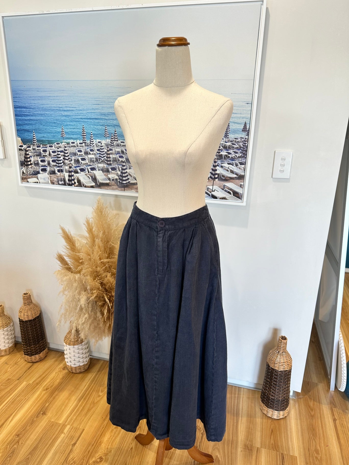 Gorman - 100% Linen Skirt - Size 8 - Dark Blue