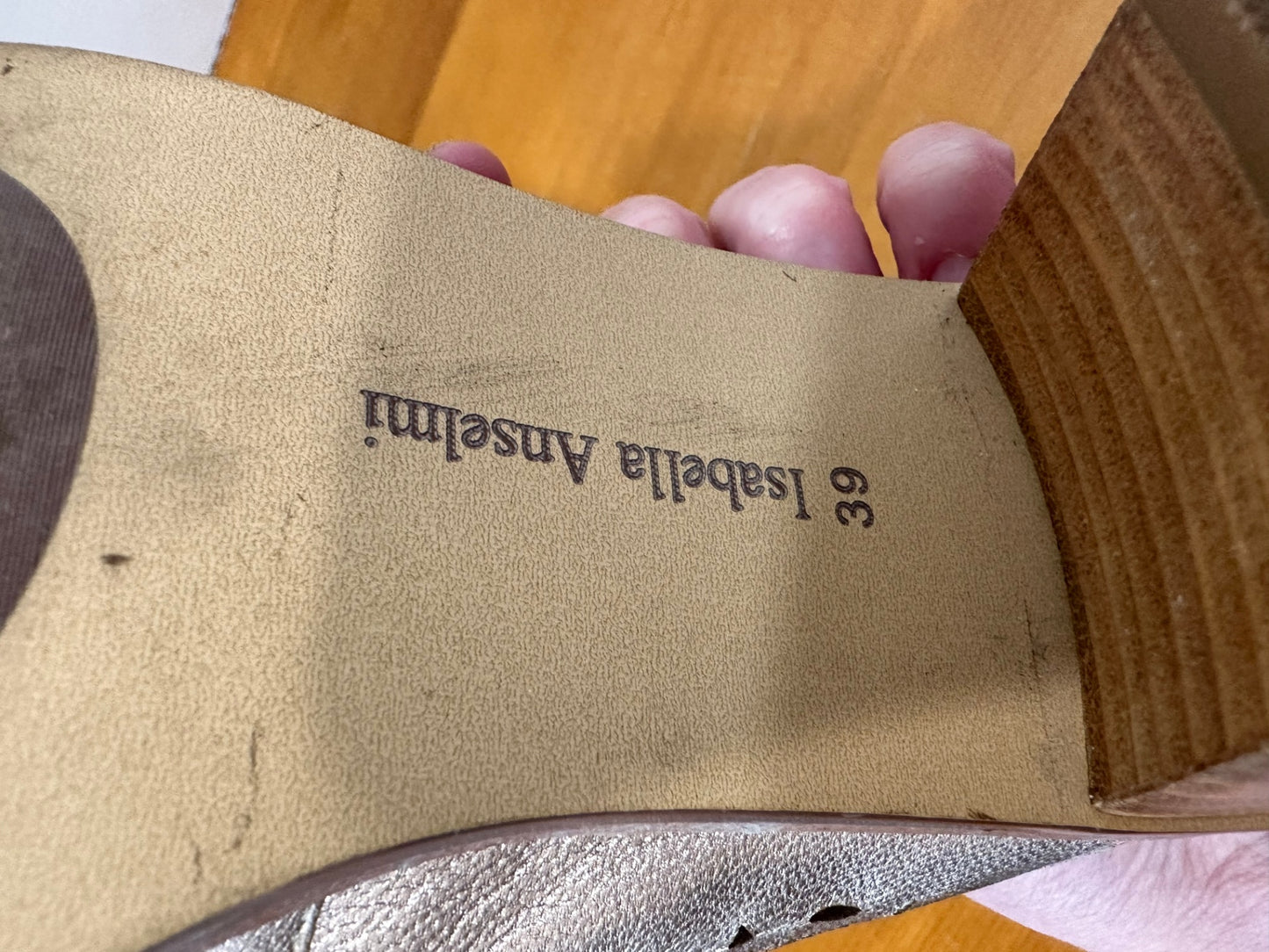 Isabella Anselmi Slides - Size EU 39 - Gold