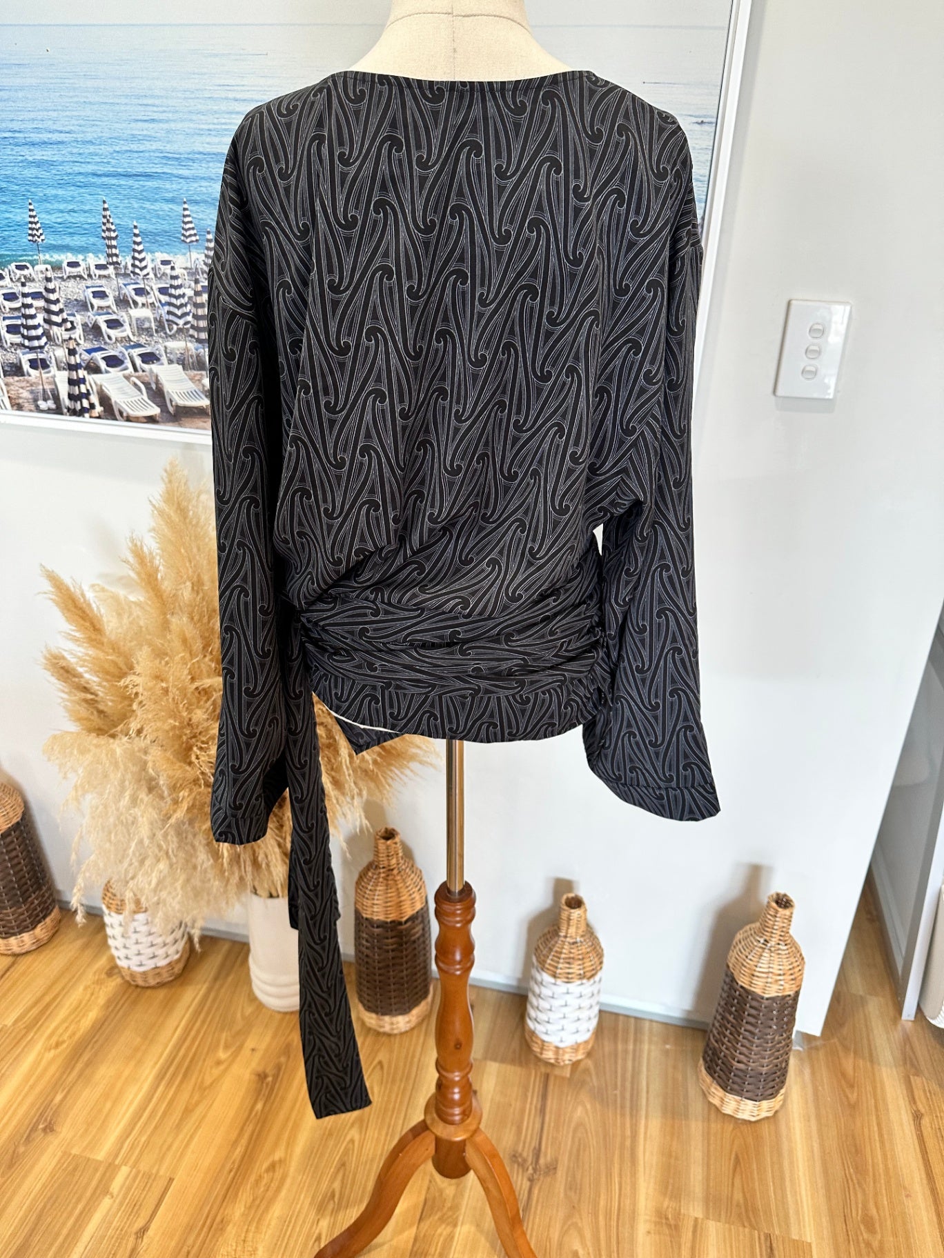 Noku - Wraparound Blouse - 2XL - Black and Grey