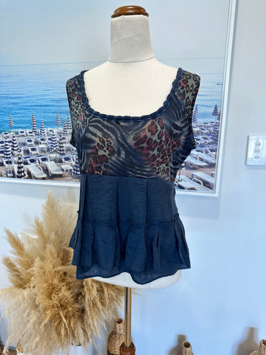 Marilyn Seyb - Cropped Sleeveless Top - Size 10 - Navy