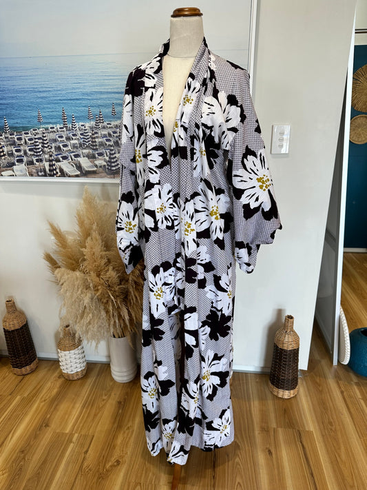 Vintage Kimono - One Size - White / Black / Mustard