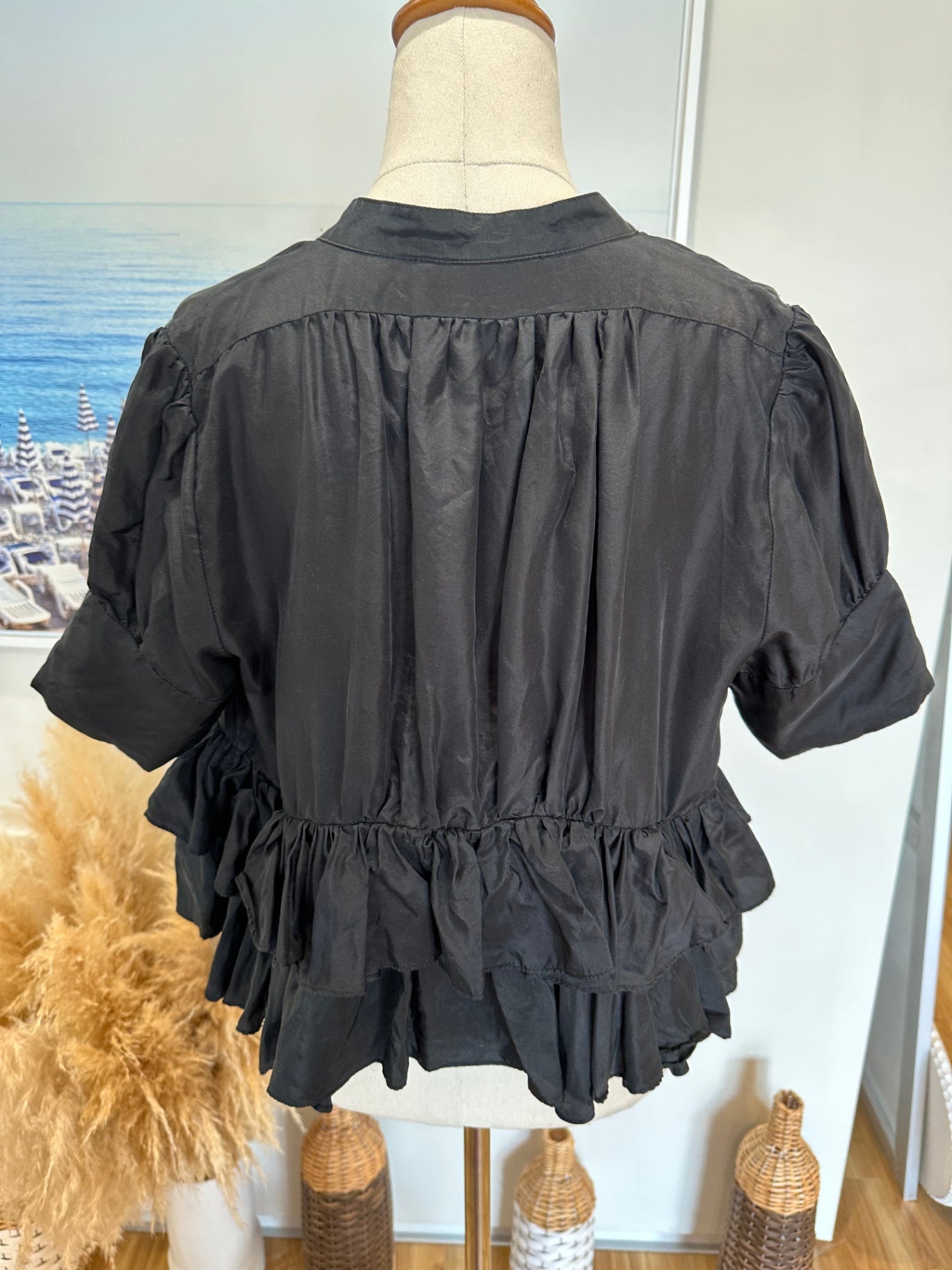 Max - 100% Silk Black Shrug / Cardigan - Size Small