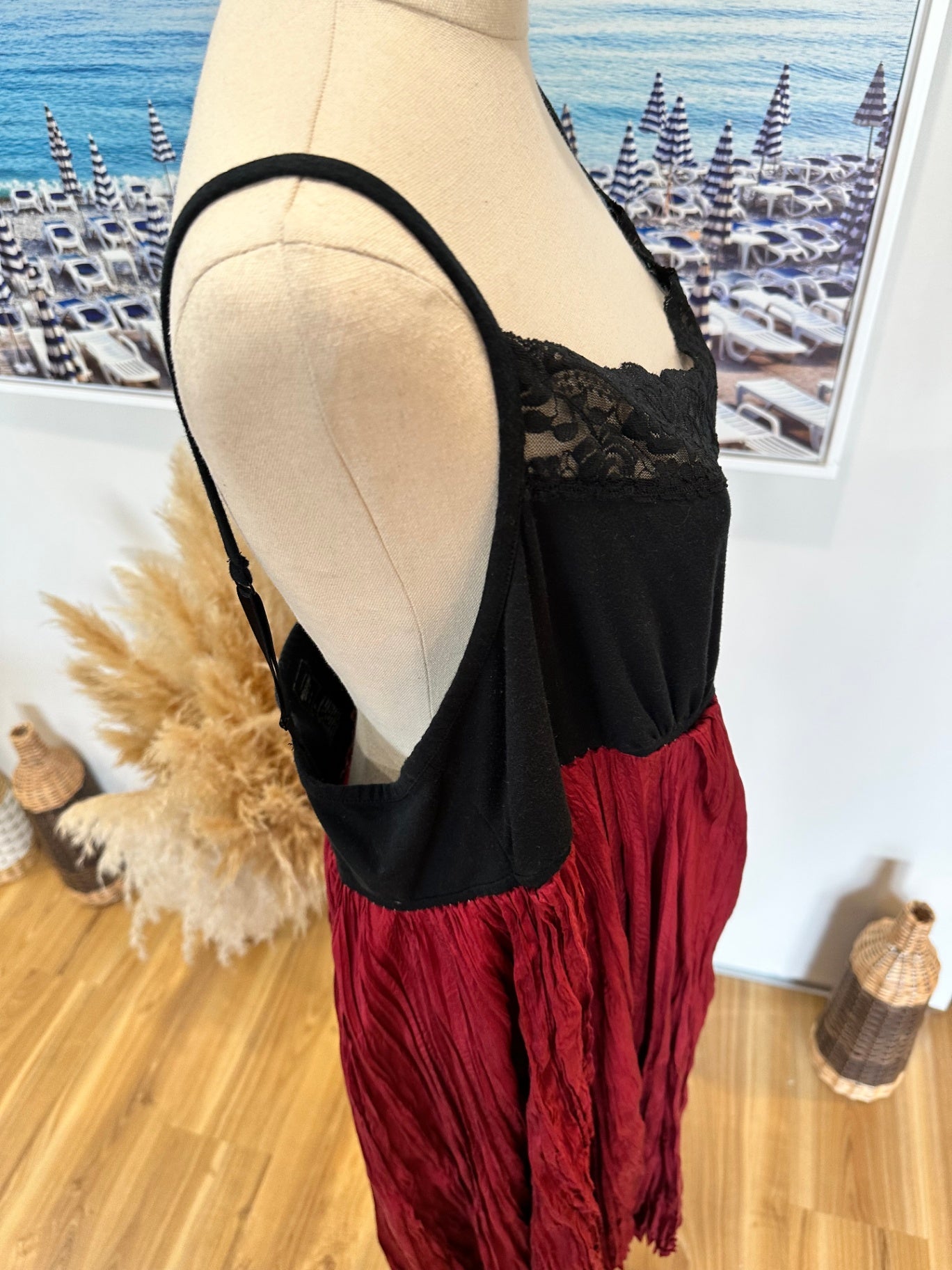 Mossimo Dress - Extra Large - Black + Burgundy