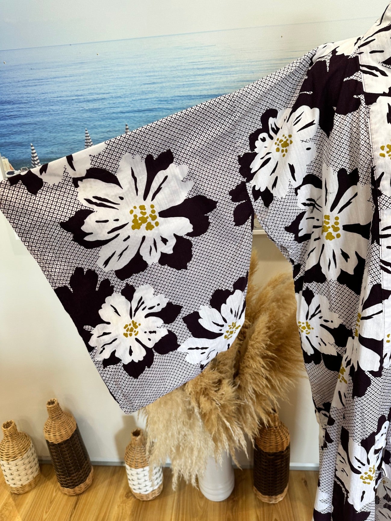 Vintage Kimono - One Size - White / Black / Mustard