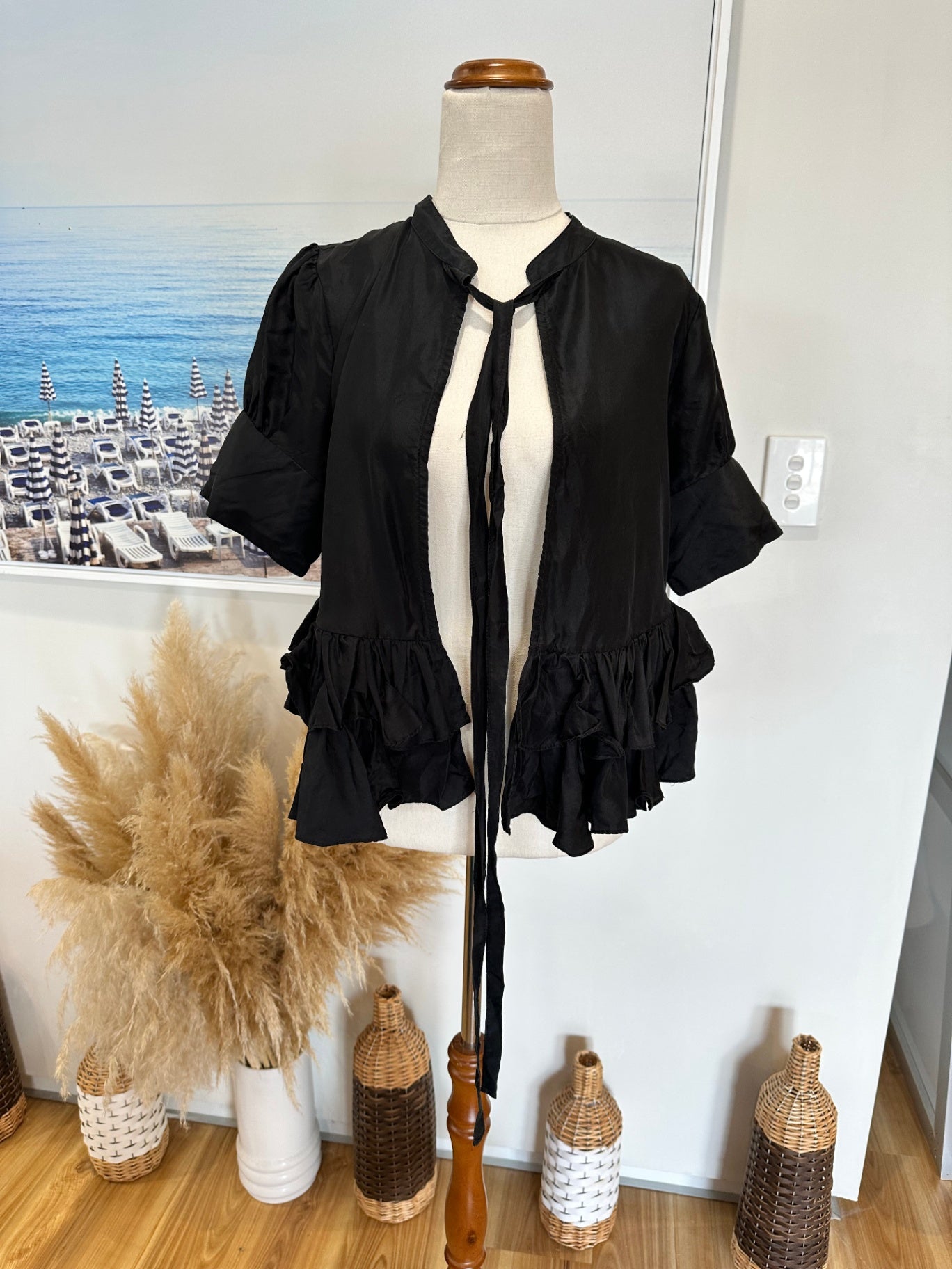 Max - 100% Silk Black Shrug / Cardigan - Size Small