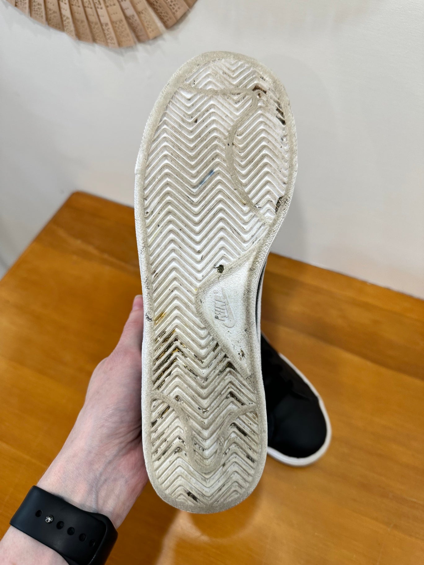 Nike - Court Royale Sneakers - Size EU 41 - Black and white