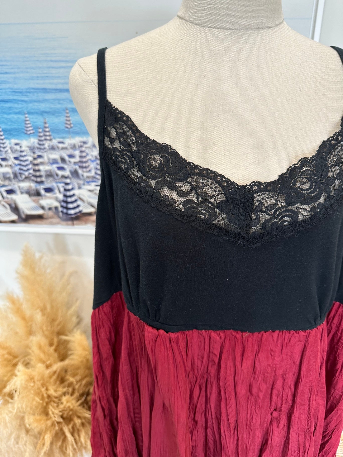 Mossimo Dress - Extra Large - Black + Burgundy