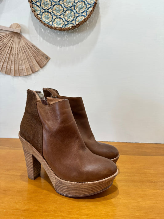 Beau Coops Platform Leather Boots - Size EU 39 - Brown