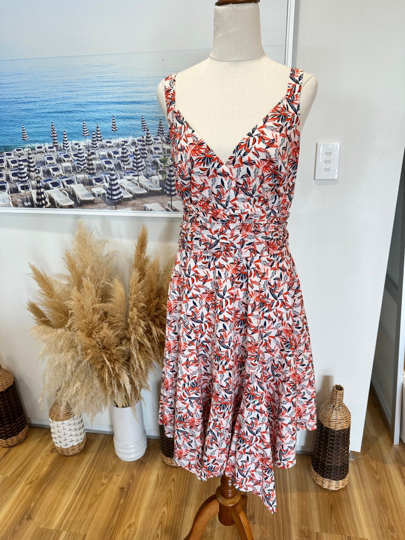 Cue City Dress - Size 10 - Cream / Red / Blue [Light Staining]