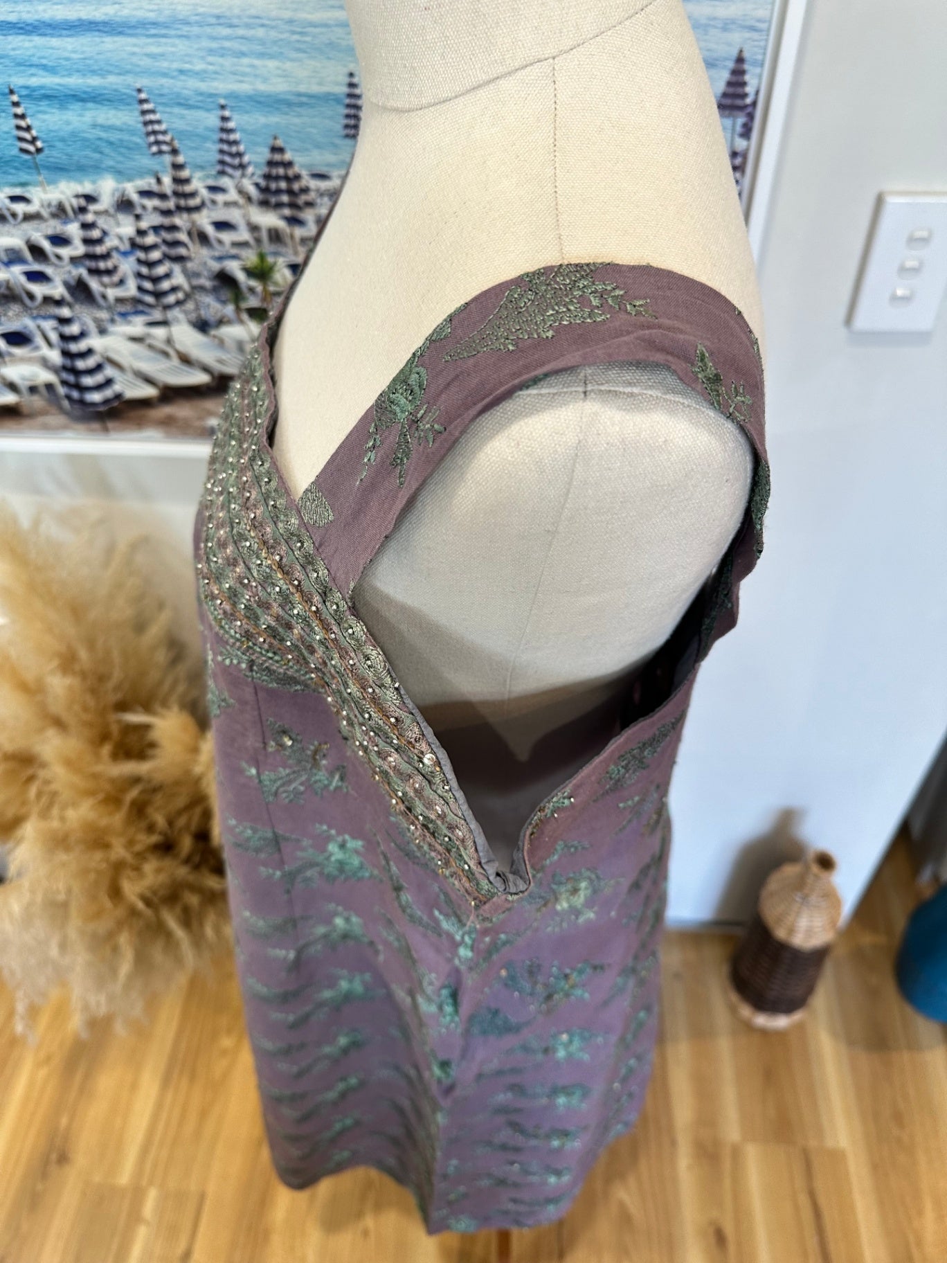 Summer Dress - Size Large - Lavender w Green Embroidery