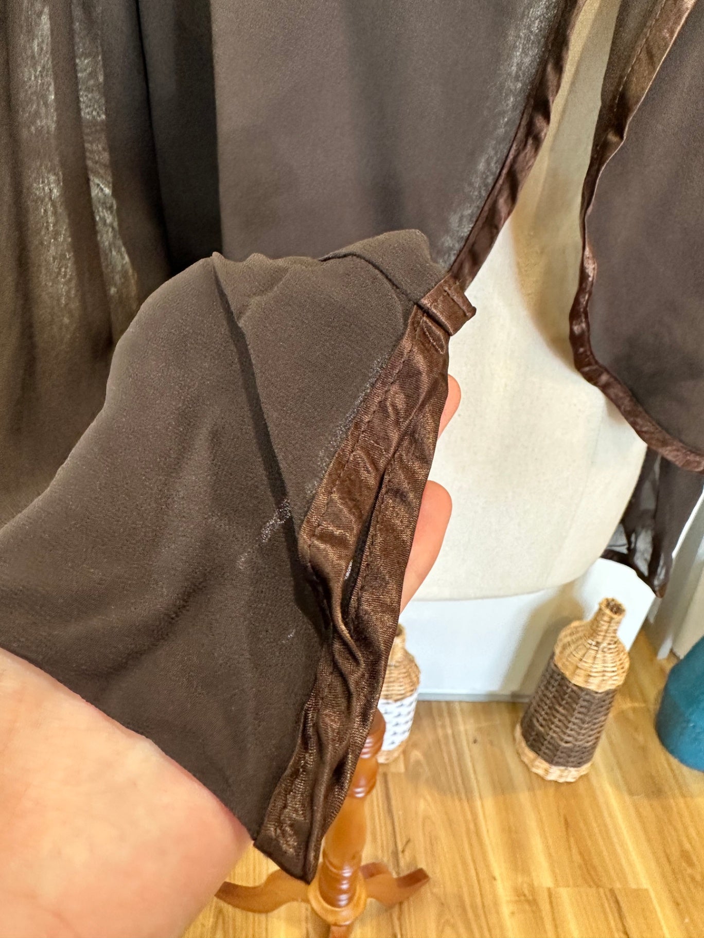 Studio Works - Lightweight Jacket - Size Medium / Large - Choc Brown