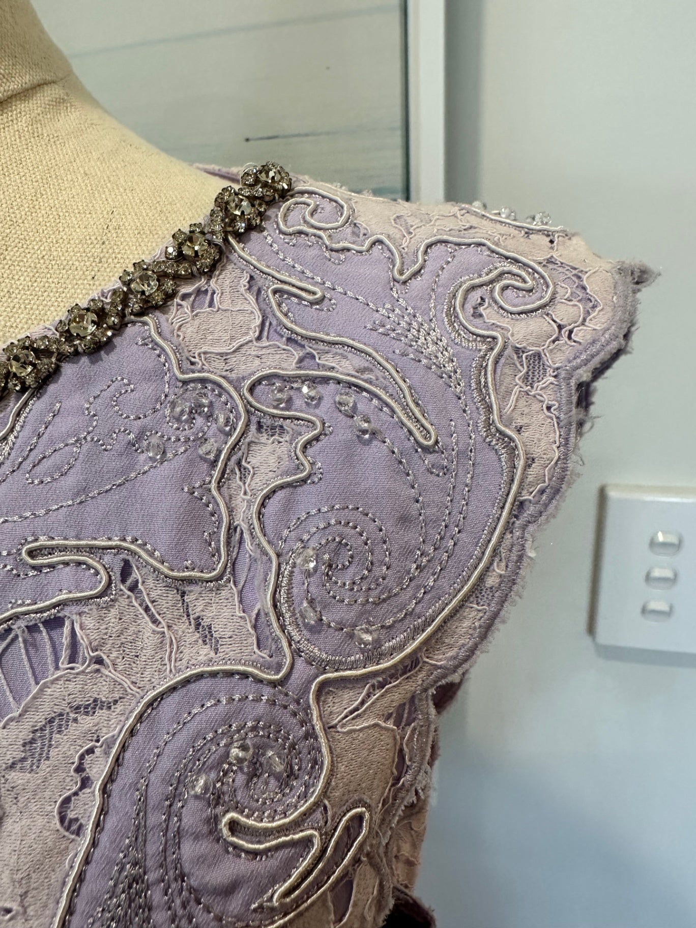 Ted Baker London - Dress w Embroidery and Diamantes - Size Small (US 2) - Purple