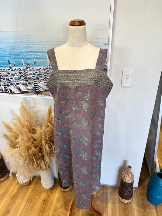 Summer Dress - Size Large - Lavender w Green Embroidery