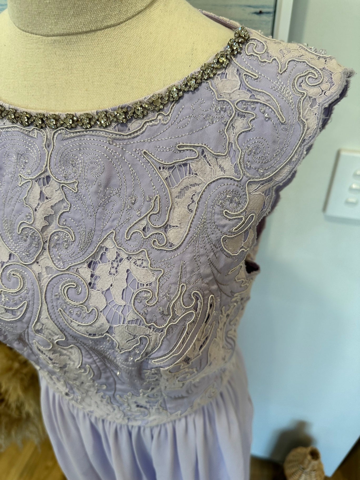 Ted Baker London - Dress w Embroidery and Diamantes - Size Small (US 2) - Purple