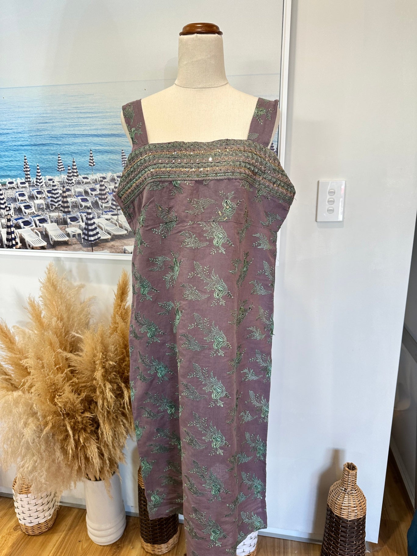 Summer Dress - Size Large - Lavender w Green Embroidery