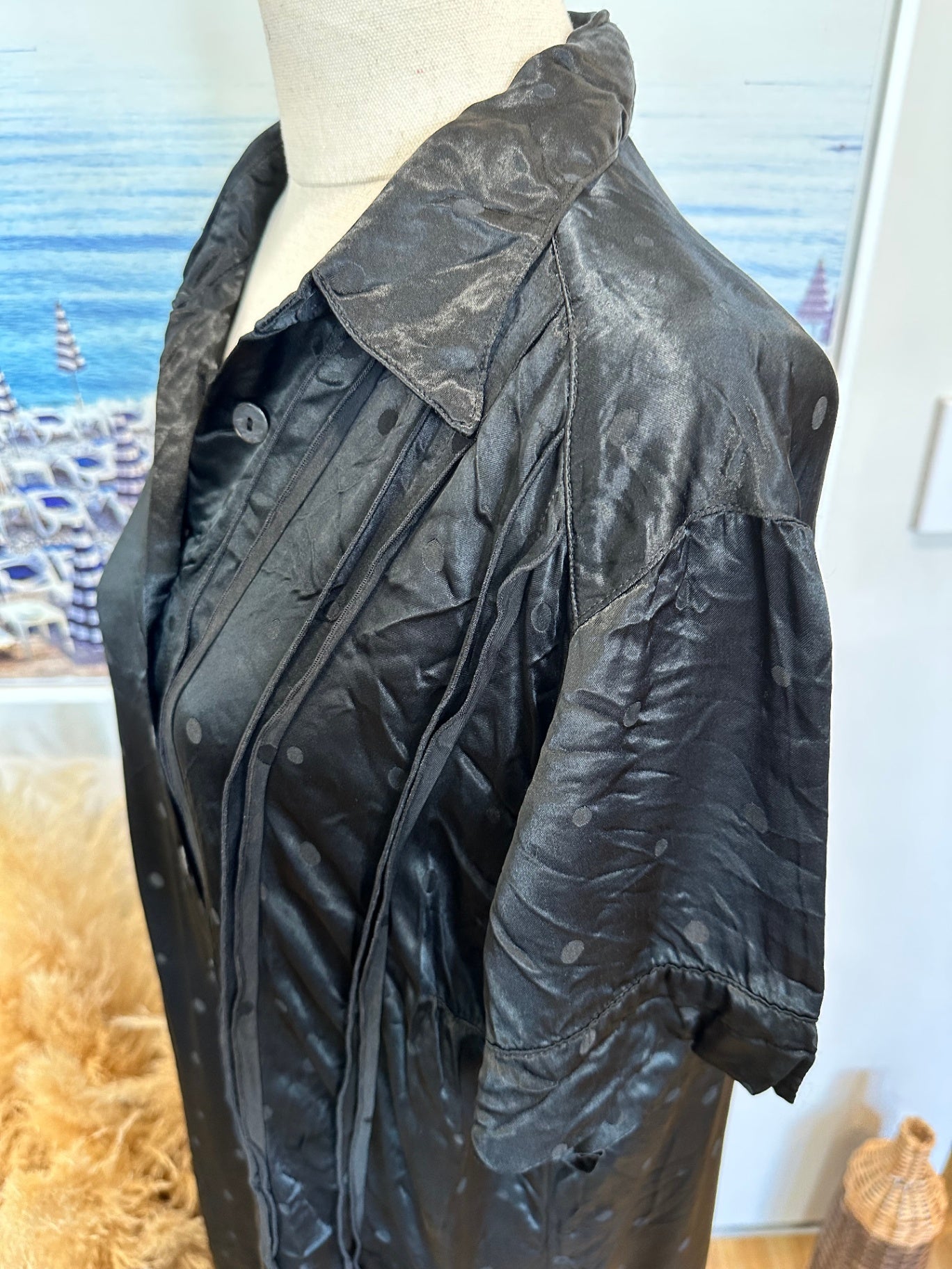 Jean Jones - Longline Shirt - Large - Black