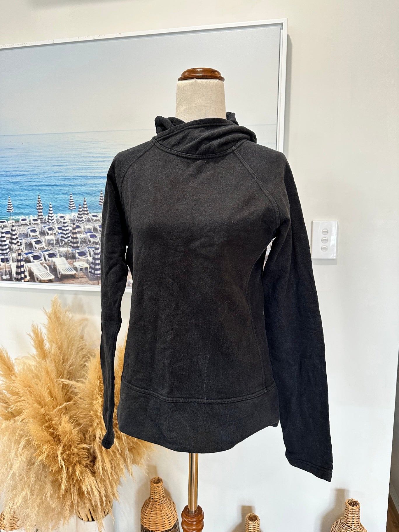 [SALE] Black Hooded Jumper Women’s Pullover Hoodie with Moon Print Size Small