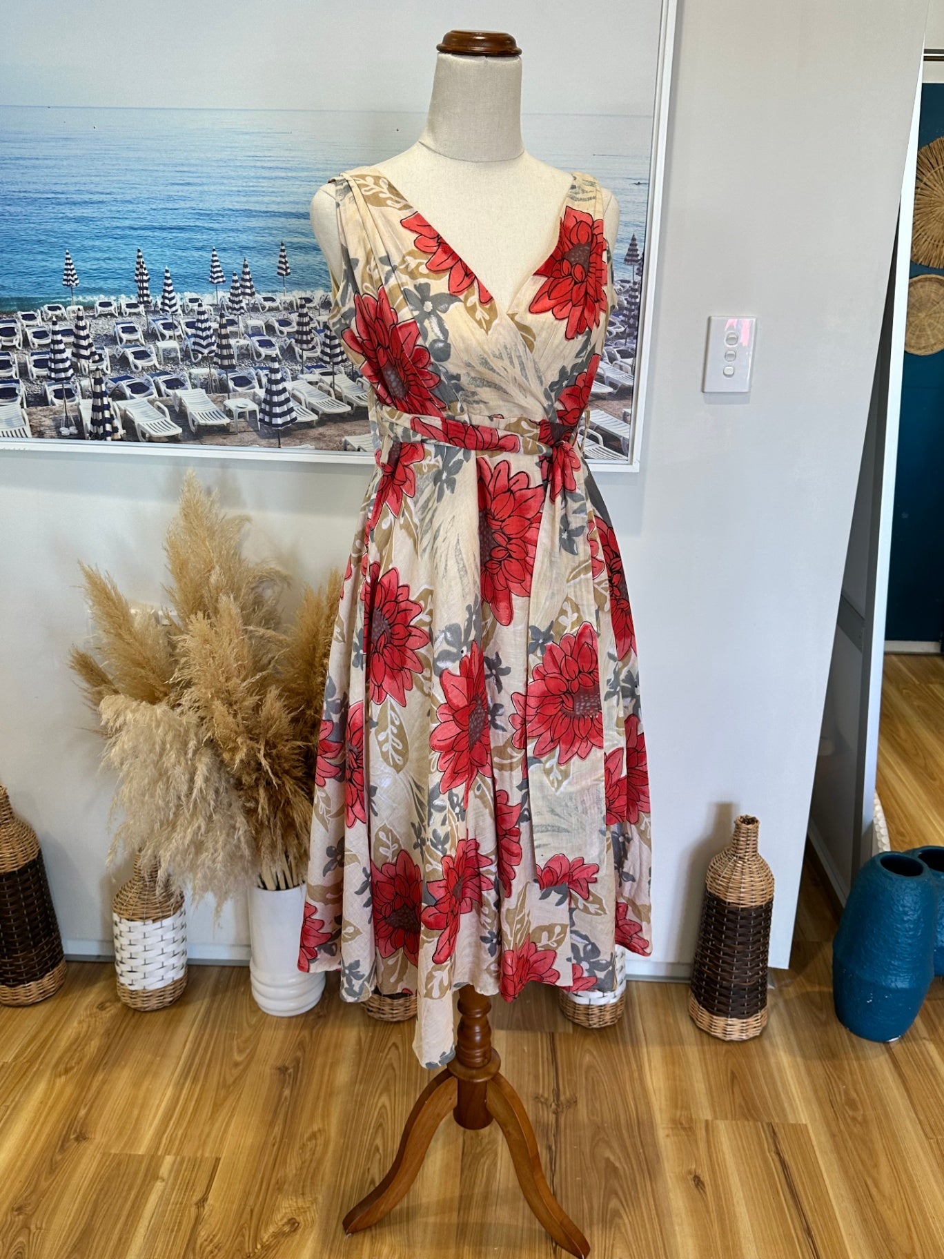 [SALE] Anmol Dress - Medium - Beige with red, grey, and brown floral pattern