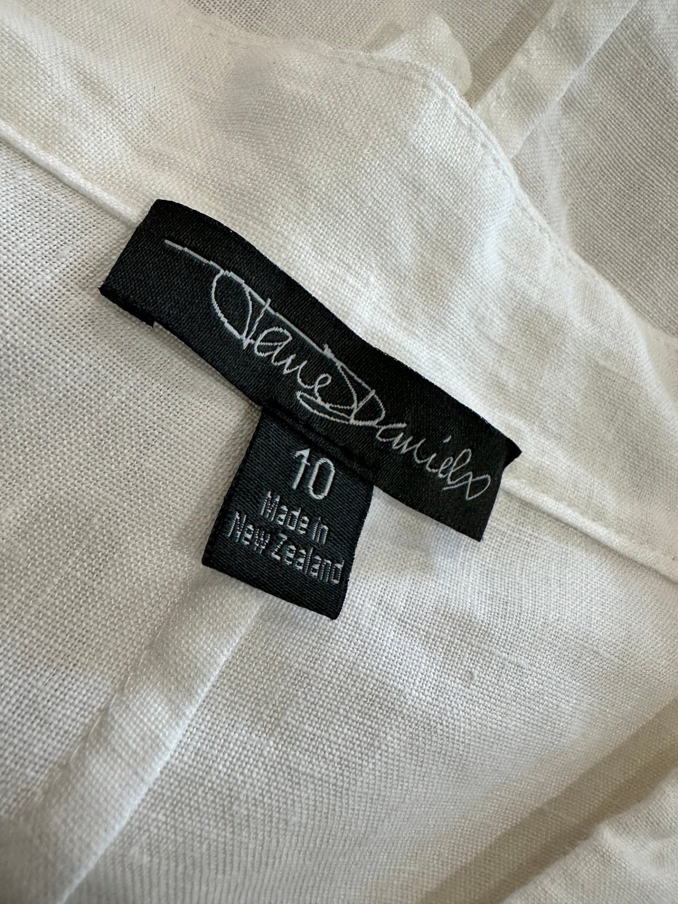 [SALE] Jane Daniels White Dress 100% Linen Lightweight Elegant Summer Wear Size 10