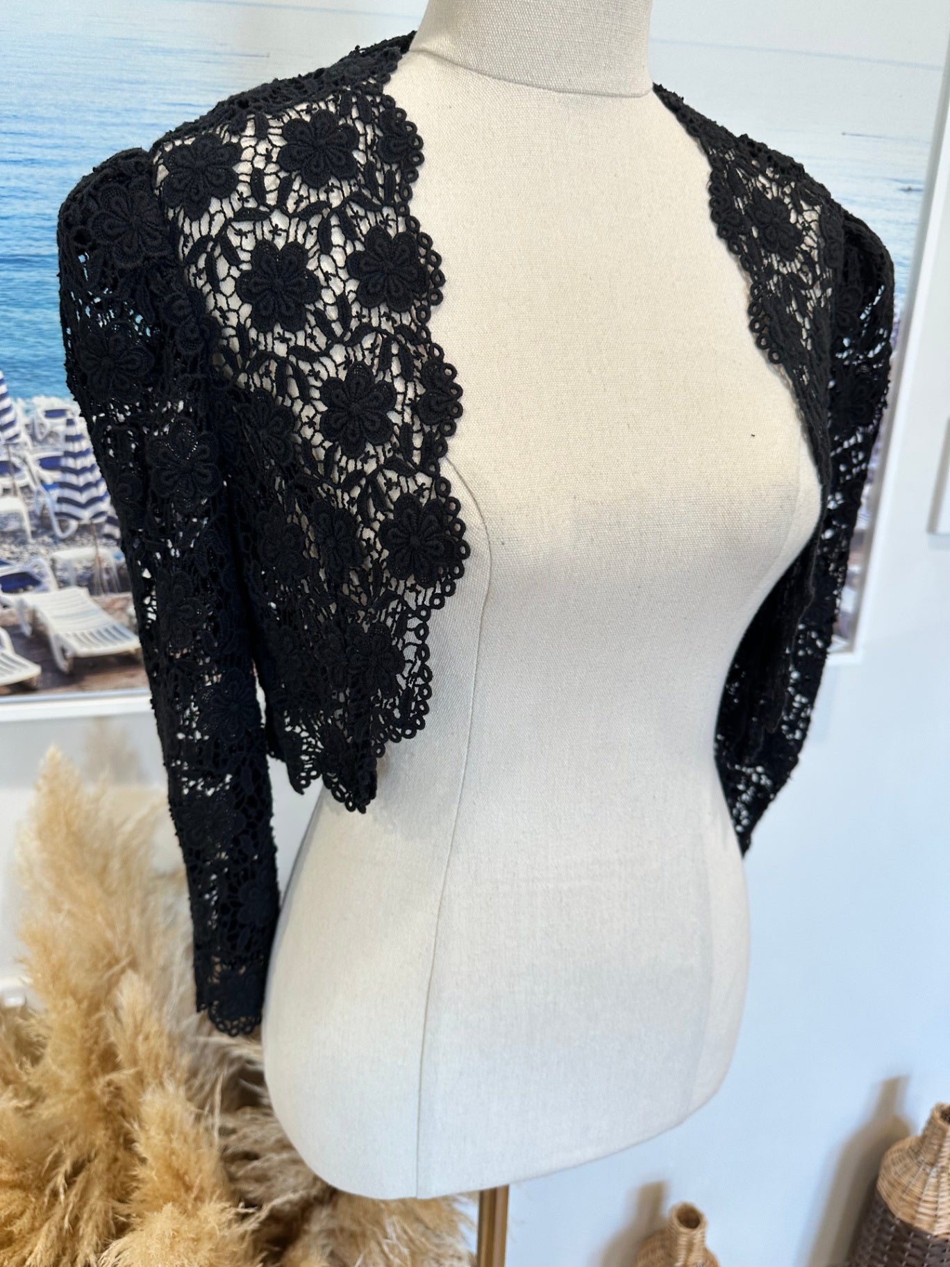 [SALE] Lace Black Shrug Women Elegant Lightweight Party Evening Wear Size 6