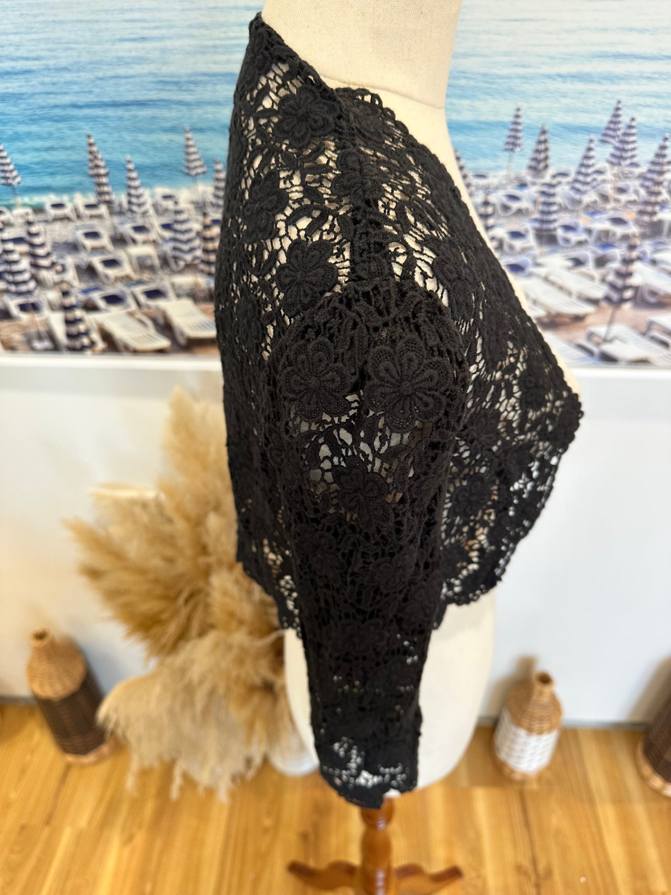 [SALE] Lace Black Shrug Women Elegant Lightweight Party Evening Wear Size 6