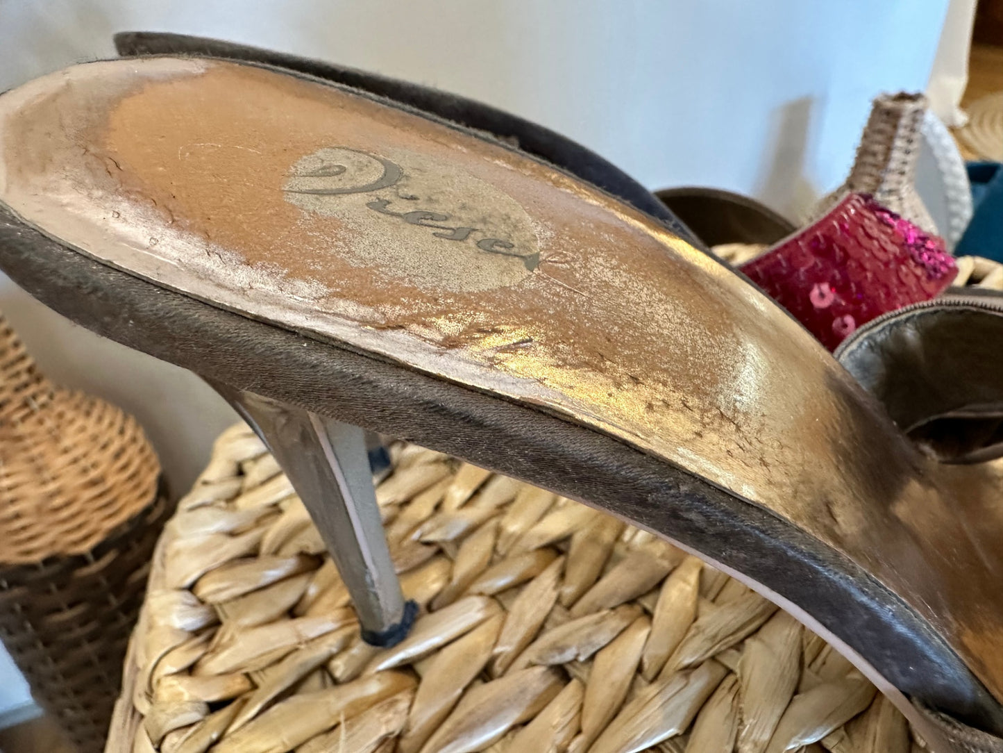 [SALE] Diesel - High Heels - Size EU39 - Taupe with pink sequins