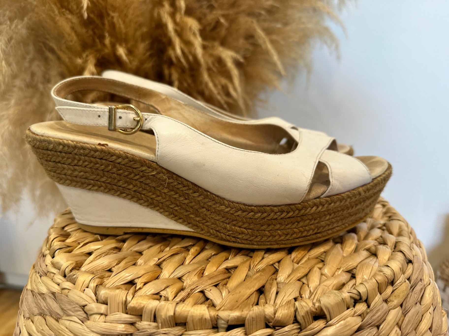 [SALE] Made in Italy White w Woven Wedges - Size EU 39
